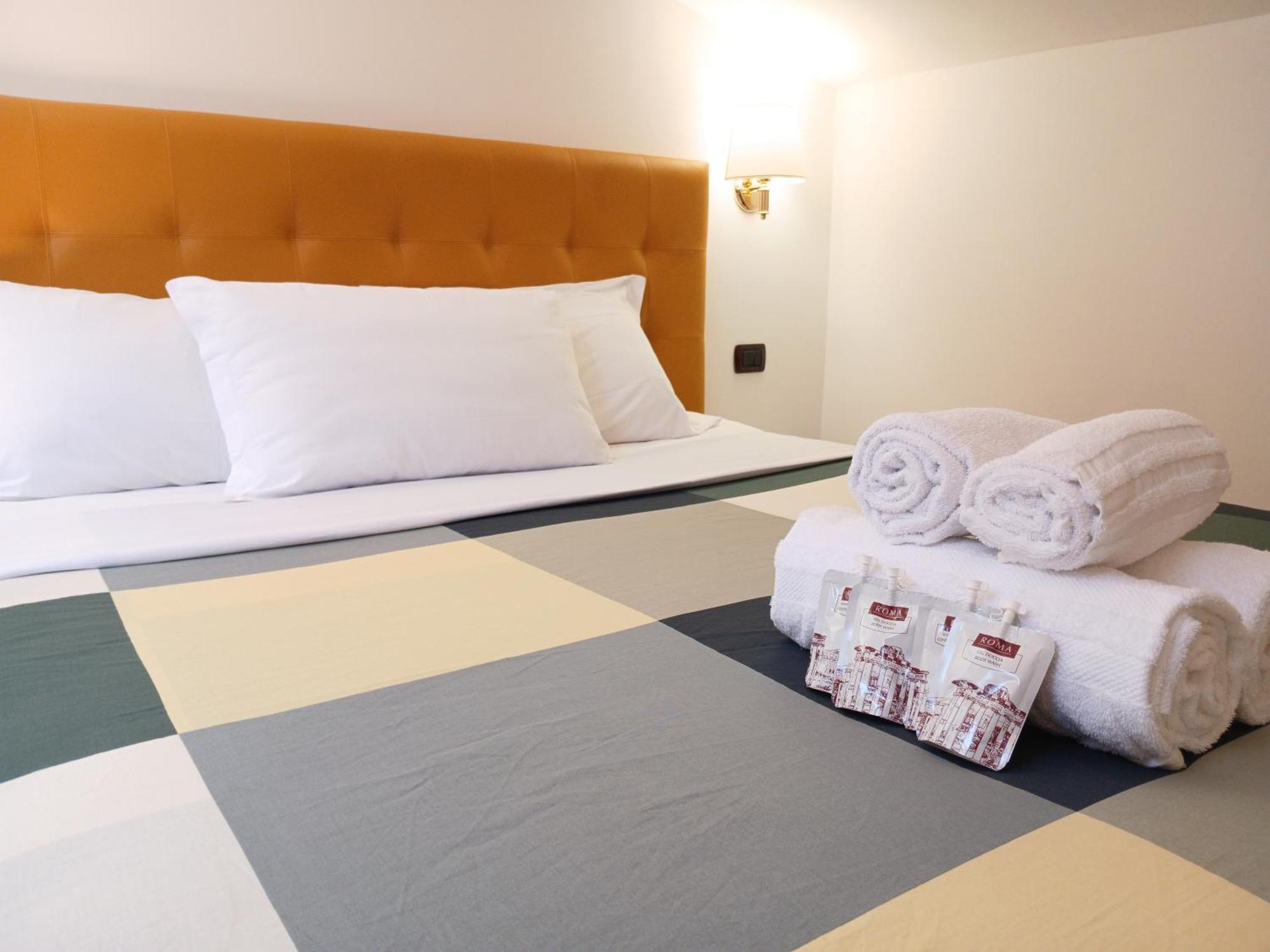 Attic Garden Hotel Rome Bagian luar foto